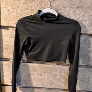 SHEIN Black Long Sleeve Crop Top